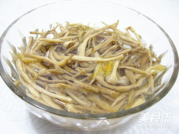 Hot and Vinegar Soaked Yellow Flower recipe