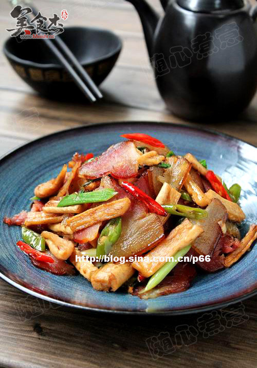 Stir-fried Bacon with Dried Radish recipe