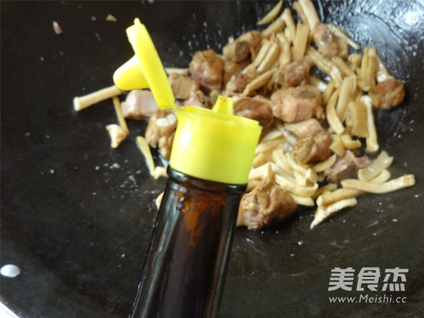 Braised Pork Ribs with Dried Radish recipe