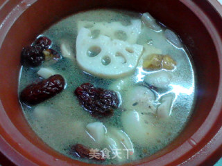 Lotus Root Red Date Beef Bone Soup recipe