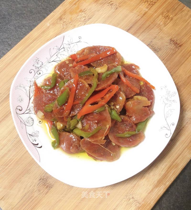 Stir-fried Sausage with Green Peppers recipe