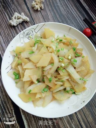 Fried Potato Chips with Onions recipe