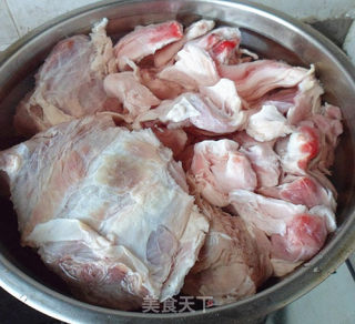 #御寒美食# Braised Yam with Tendon, Head and Brain recipe