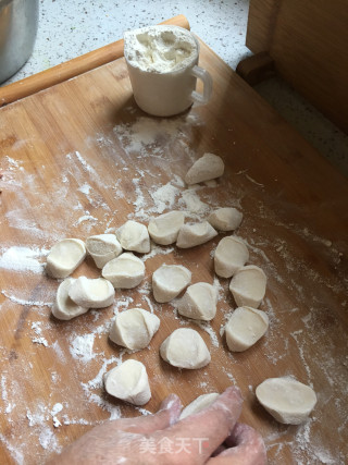 Three Fresh Dumplings with Fresh Tongue recipe