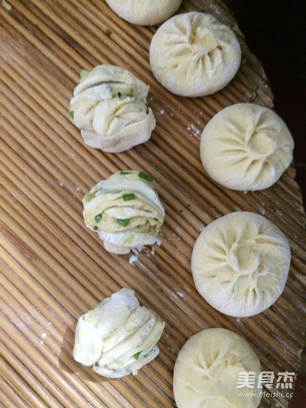 Sweet and Delicious Cornmeal Steamed Buns and Buns recipe