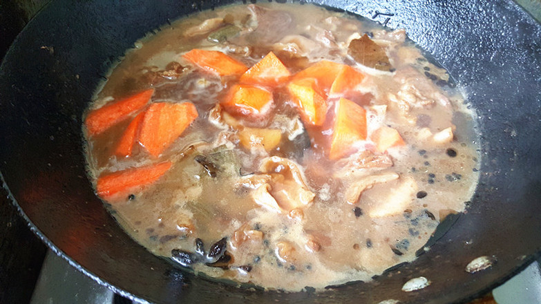 Beef Stew with Carrots and Potatoes recipe