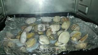 Roasted Clam with Garlic recipe