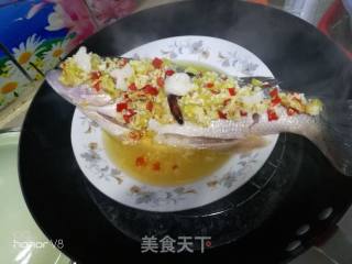 Steamed Sea Bass with Chopped Pepper and Garlic recipe