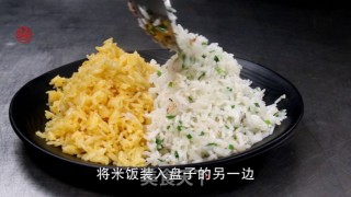 How to Fry The Distinct Grains [mandarin Duck Omelet Rice] recipe