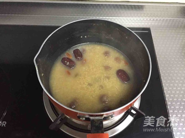 Red Dates and Longan Millet Congee recipe