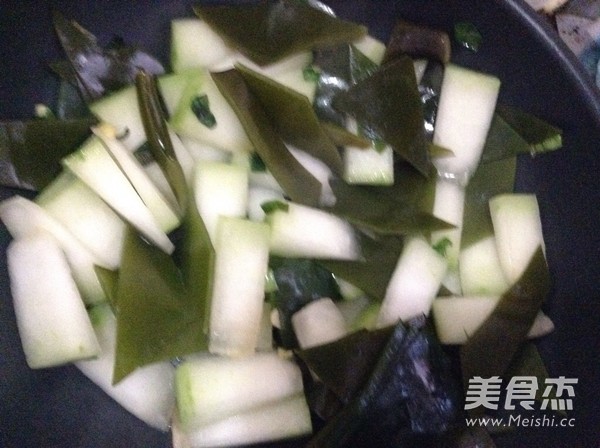 Winter Melon Kelp Vegetarian Soup recipe