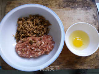 Steamed Meat Cake with Mei Cai recipe