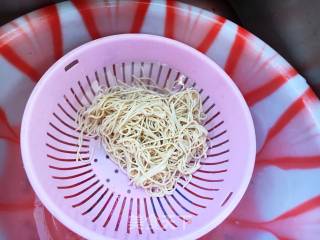 Hot and Sour Dried Bean Curd recipe