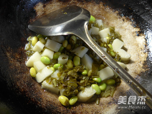 Stir-fried Chinese Yam with Pickled Vegetables and Edamame recipe