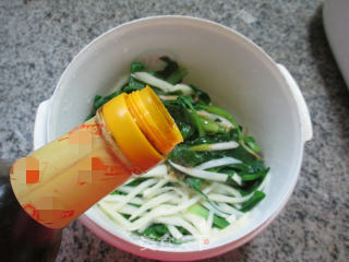 Zizania Mixed Chicken Slaw recipe