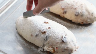 The Healthy and Delicious Food Recommended by Internet Celebrities-whole Wheat Nut Soft European Buns recipe