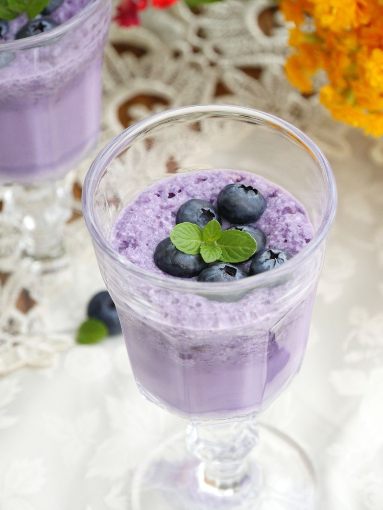 Blueberry Milk Smoothie