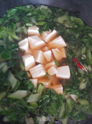 Lactone Tofu and Chinese Cabbage Soup recipe