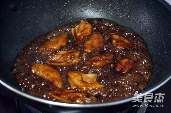 Chicken Wings with Sweet and Sour Sauce recipe