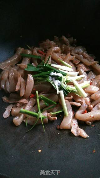 Stir-fried Konjac with Chopped Pepper and Laba Beans recipe