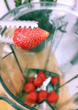 Strawberry Yakult recipe