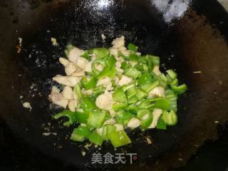 Stir-fried Chicken with Green Peppers recipe