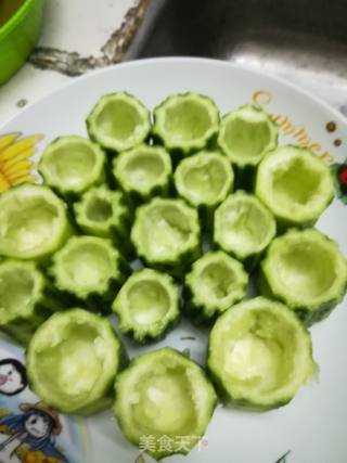 Beef Stuffed Melon recipe