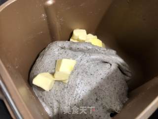 Black Sesame Bread (medium Species) recipe