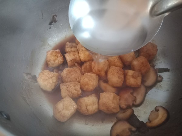 Stir-fried Tofu with Mushrooms recipe