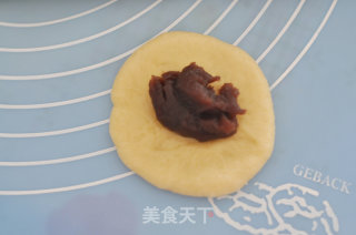 Bean Paste Meal Buns recipe