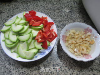 Fried Zucchini with Red Pepper recipe