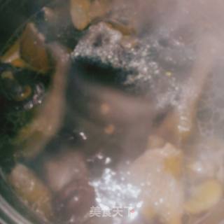 Nutritional Chicken Mushroom Hot Pot recipe