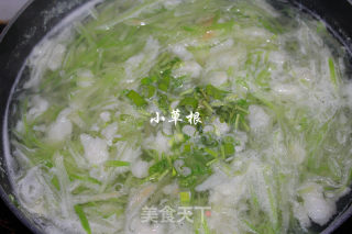 Fish Meat and Radish Soup with Fresh Eyebrows recipe