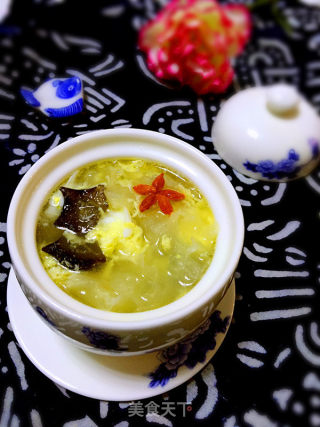 Sea Cucumber and Tremella Soup recipe