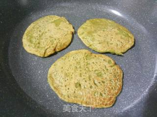 Mugwort Pancakes recipe