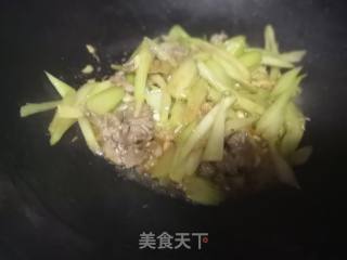 Stir-fried Beef with Celery recipe