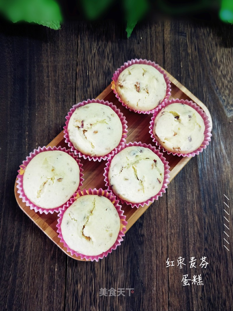 Muffin Cake with Red Dates recipe