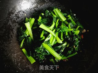 Stir-fried Black and White Dishes recipe