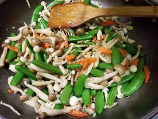 Stir-fried Double Mushrooms with Sweet Beans recipe