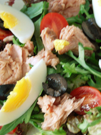 Tuna Salad with Balsamic Sauce recipe