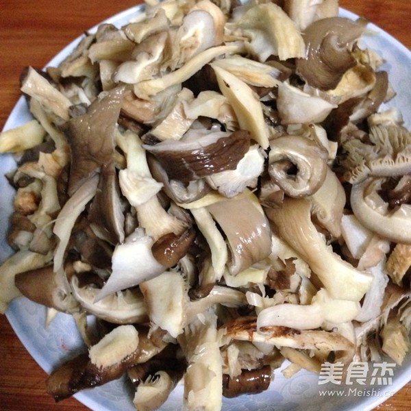 Ginger-flavored Chicken Fungus recipe
