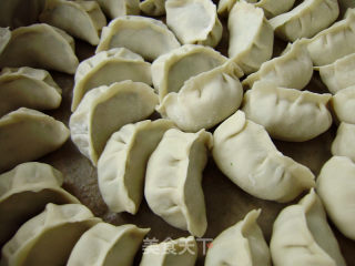 Home-cooked Staple Food-steamed Dumplings with Canola Sauce recipe