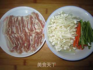 Pan-fried Pork Belly Roll with Enoki Mushroom recipe