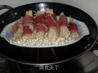 Lean Meat Enoki Mushroom Roll recipe