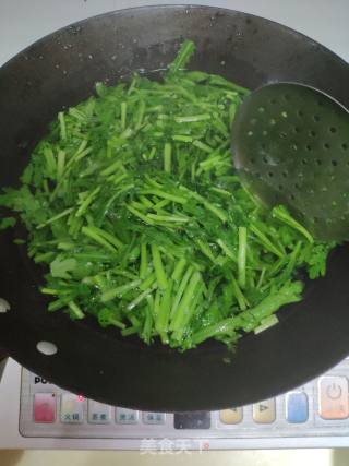 Stewed Frozen Tofu with Chrysanthemum recipe