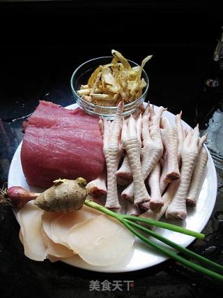 Cantonese Old Fire Soup---phoenix Claw Conch Lean Broth recipe