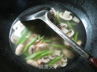 Shrimp, Asparagus and Mushroom Soup recipe