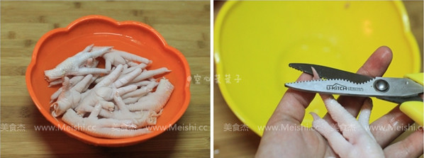 Marinated Chicken Feet with Garlic and Grains recipe