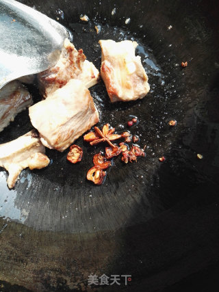 Kidney Bean Braised Pork Ribs recipe