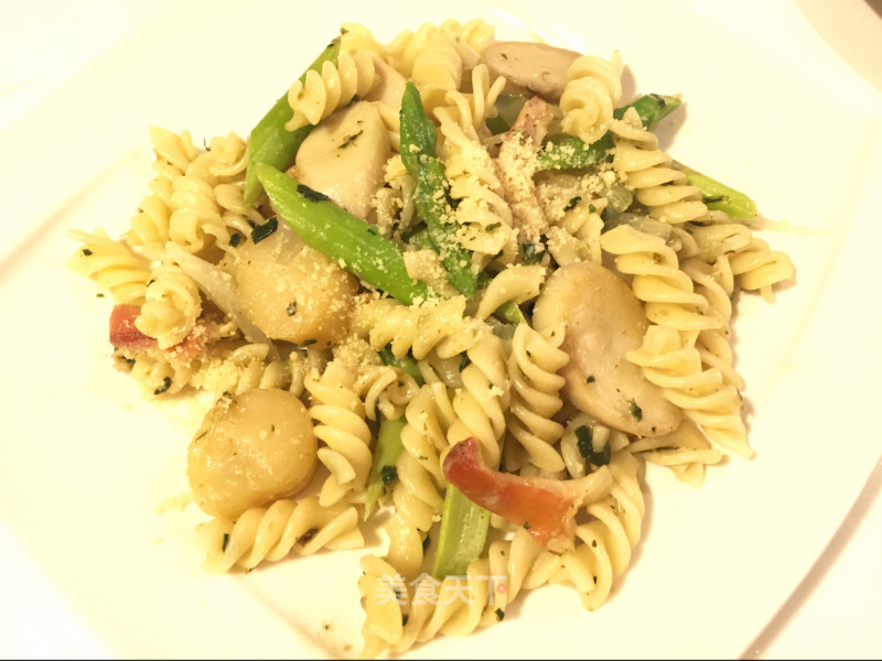 Seafood Pasta with Green Sauce